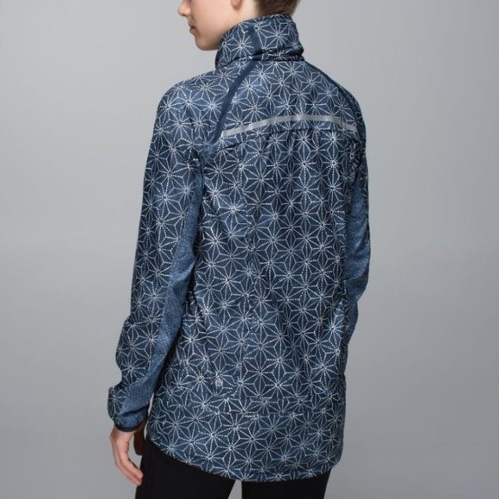 Lululemon Miss Misty Pullover Exploded Sashico Star Windbreak Rain Jacket Size 2